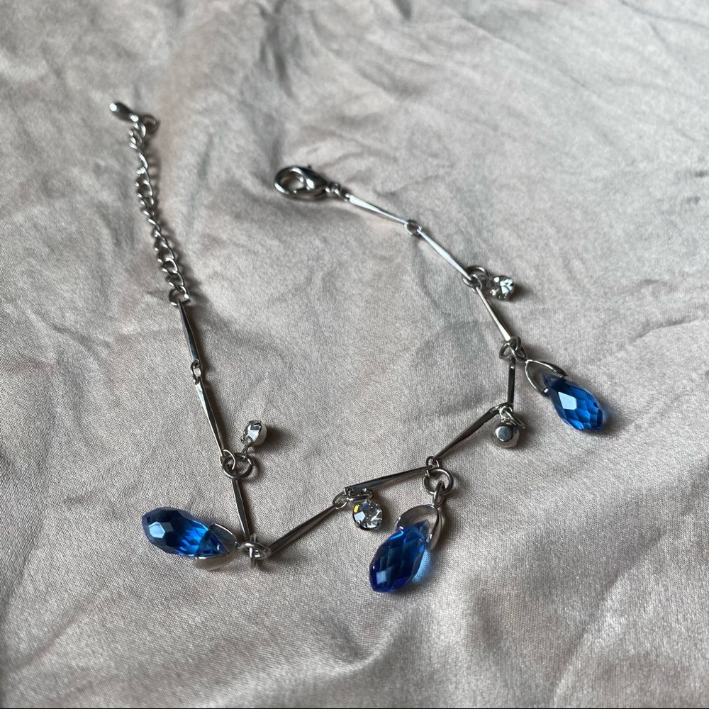 Free w any 30 purchase gem bracelet